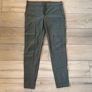 Athleta wander stash skinny pant- olive green size 6
